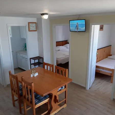 Semesterbostad Robinzon House Kornati *