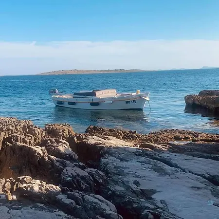 Robinzon House Kornati Semesterbostad Island Gangaro
