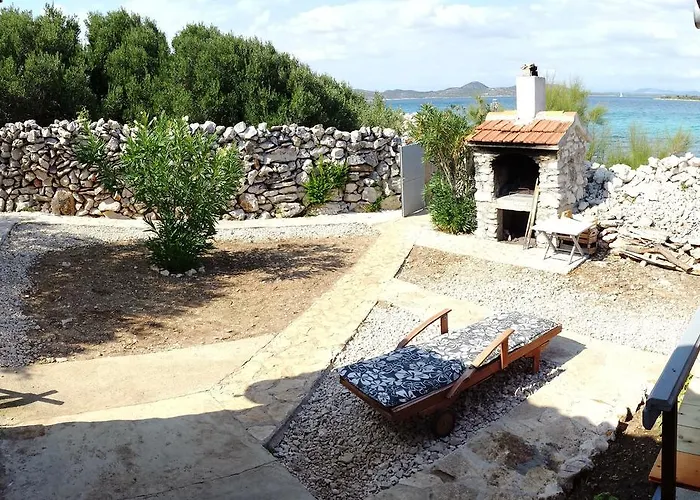 Semesterbostad Robinzon House Kornati Island Gangaro